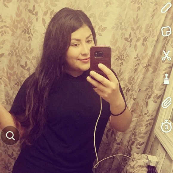 Meet your Posher, Luisa - Picture 1 of 1